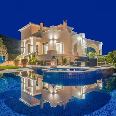 Romanza Luxury Villa Каламакион Экстерьер фото