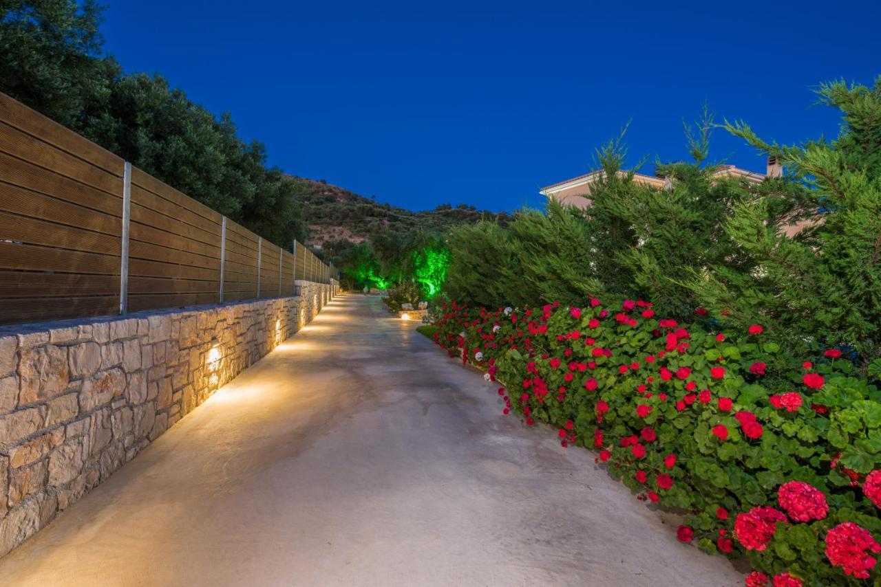 Romanza Luxury Villa Каламакион Экстерьер фото