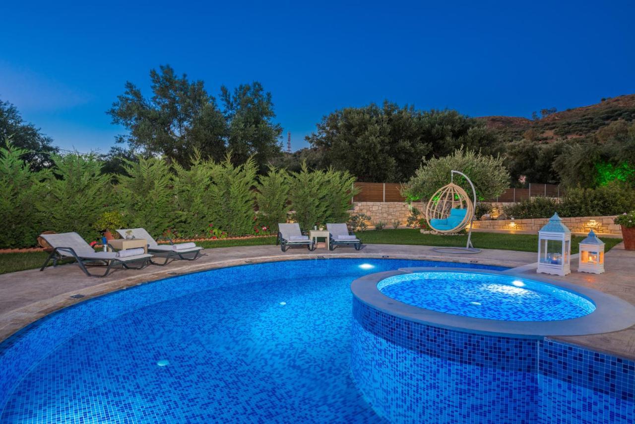 Romanza Luxury Villa Каламакион Экстерьер фото